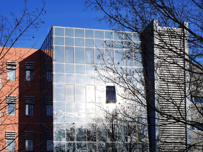 Nasir Reflective Coated Glass